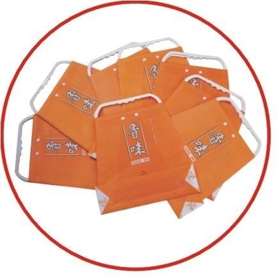 Özelleştirilmiş Giyim Plastik Saplı Çanta Promosyon Alışveriş Çantaları