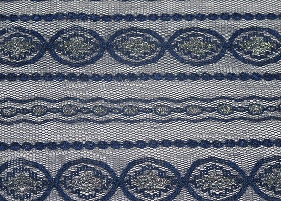 Yeşil Taraklı Kenar Dantel Kumaş
