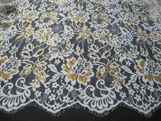 Altın Metalik Naylon Kirpik Dantel Elbiseler Moda 140cm Genişlik Kırpma