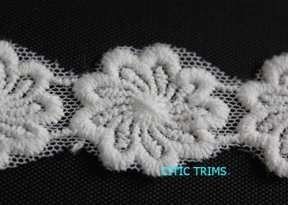 Boyama Renk ile Pamuk İşlemeli Dekoratif Dantel Trim 2.5cm Çiçek Desen