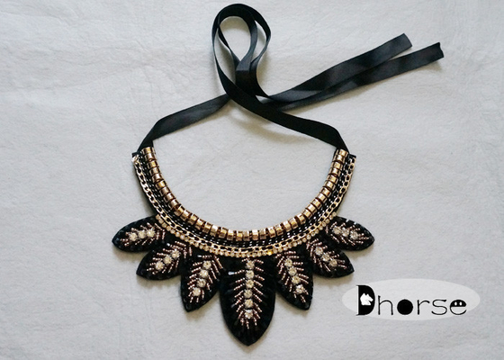 El Yapımı Sökülebilir Bling Rhinestone Boncuklu Yaka Kolye, yaprak şekli