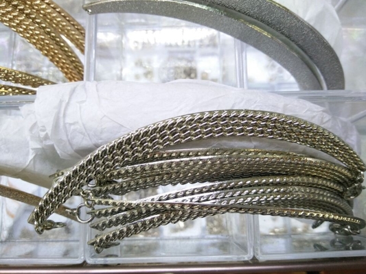 Çevre Dostu Alaşım Yarım Oval Süslemeleri Gümüş Moda İçin Metal Trim Şekil